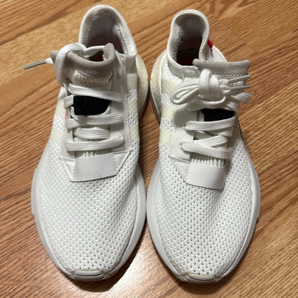 Adidas boost pods - Picture 2 of 5